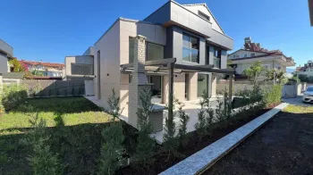 Çalış Fethiye çağdaş lüks tasarımlı villa
